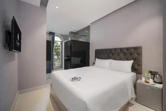 Ảnh phòng Deluxe Double có Ban Công - Khách sạn Mari Queen